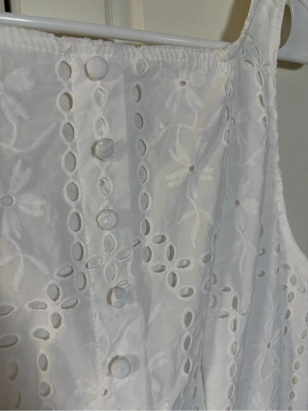 Altar’d State Eyelet Lace Sleeveless White Button Romper Womens Large